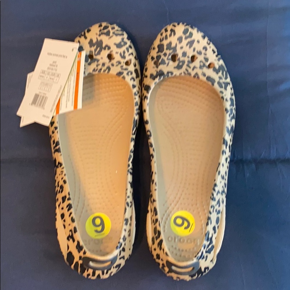 Women’s Crocs size 9 Kadee animal print flat